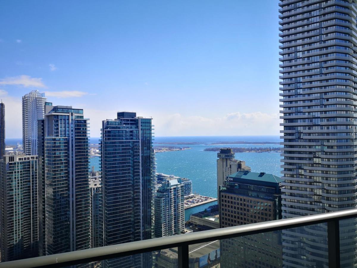 Luxury Downtown Toronto 2 Bedroom Suite With City And Lake Views And Free Parking Экстерьер фото
