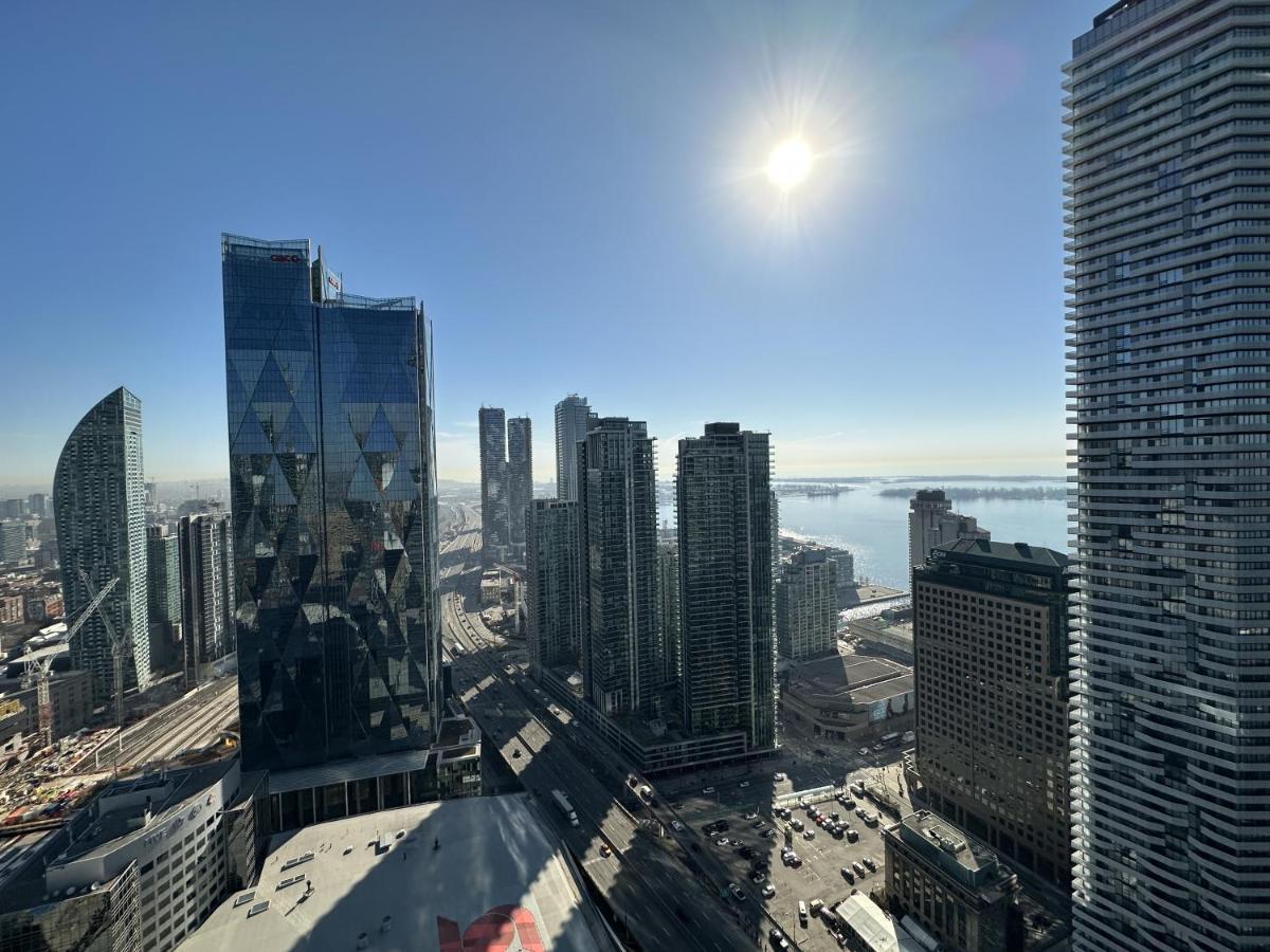 Luxury Downtown Toronto 2 Bedroom Suite With City And Lake Views And Free Parking Экстерьер фото